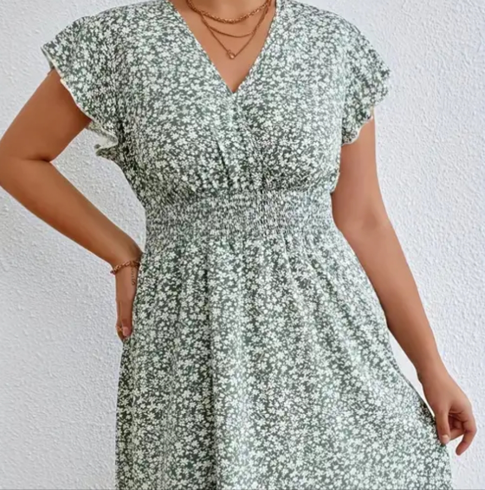 Figueroa & Flower Green & White Floral Summer Dress W/ Smocked Waist Size Large